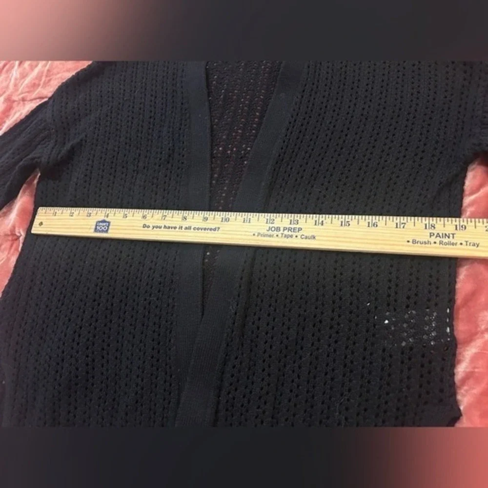 XSmall Old Navy Black Crocheted Cardigan Quarter Sleeves‎ Winter Fall - Picture 3 of 12
